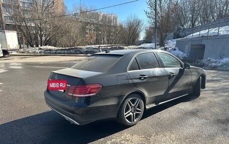Mercedes-Benz E-Класс, 2015 год, 2 100 000 рублей, 2 фотография