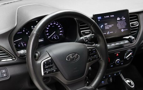 Hyundai Solaris II рестайлинг, 2022 год, 1 679 000 рублей, 8 фотография