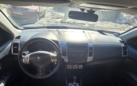 Peugeot 4007, 2010 год, 800 000 рублей, 8 фотография