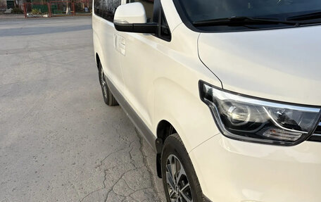 Hyundai Grand Starex Grand Starex I рестайлинг 2, 2018 год, 3 270 000 рублей, 3 фотография