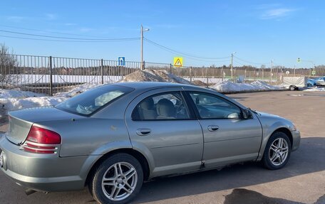 Dodge Stratus II, 2004 год, 135 000 рублей, 2 фотография