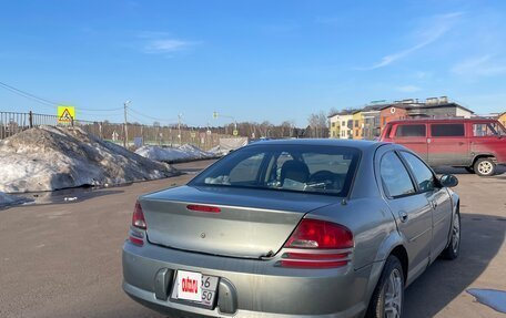 Dodge Stratus II, 2004 год, 135 000 рублей, 3 фотография