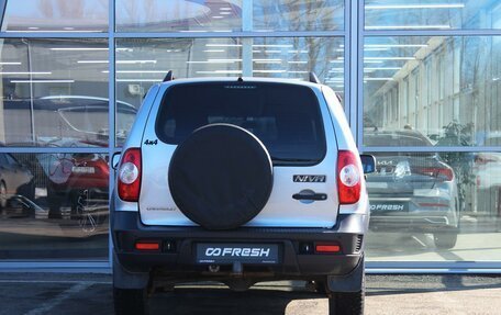 Chevrolet Niva I рестайлинг, 2018 год, 795 000 рублей, 5 фотография