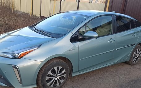 Toyota Prius IV XW50, 2019 год, 2 280 000 рублей, 1 фотография