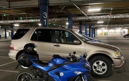 Mercedes-Benz M-Класс, 2002 год, 680 000 рублей, 1 фотография