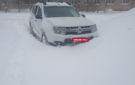 Renault Duster I рестайлинг, 2016 год, 980 000 рублей, 1 фотография