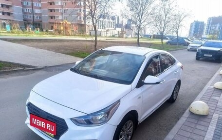 Hyundai Solaris II рестайлинг, 2018 год, 730 000 рублей, 3 фотография