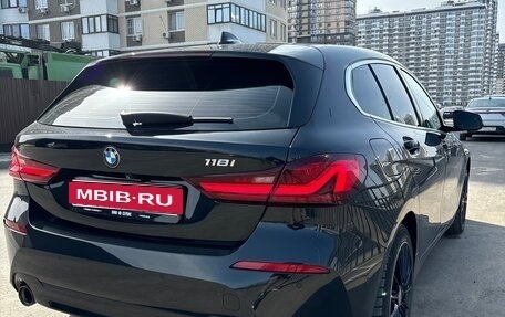 BMW 1 серия, 2019 год, 1 850 000 рублей, 3 фотография
