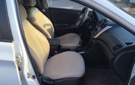 Hyundai Solaris II рестайлинг, 2014 год, 360 000 рублей, 6 фотография