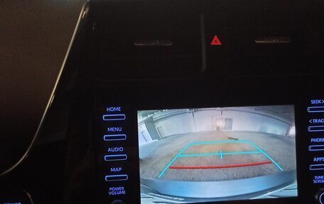 Toyota Prius IV XW50, 2019 год, 2 280 000 рублей, 4 фотография