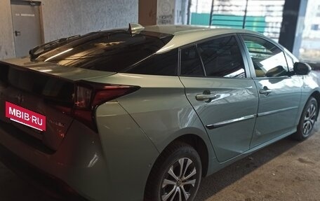 Toyota Prius IV XW50, 2019 год, 2 280 000 рублей, 11 фотография