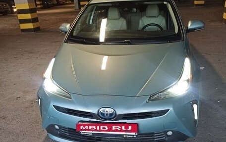 Toyota Prius IV XW50, 2019 год, 2 280 000 рублей, 12 фотография