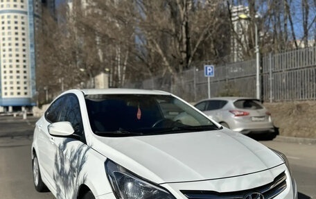 Hyundai Solaris II рестайлинг, 2015 год, 1 200 000 рублей, 5 фотография