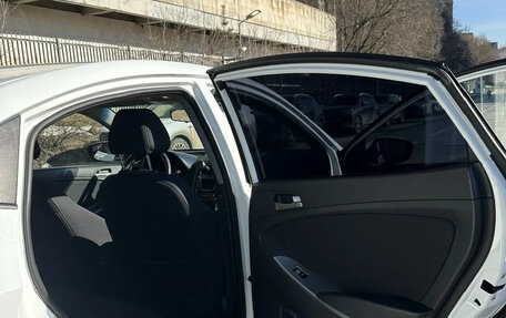 Hyundai Solaris II рестайлинг, 2015 год, 1 200 000 рублей, 18 фотография