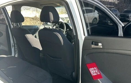 Hyundai Solaris II рестайлинг, 2015 год, 1 200 000 рублей, 17 фотография