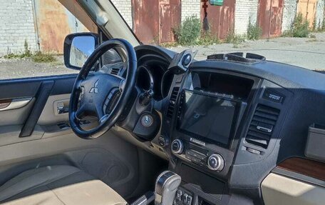 Mitsubishi Pajero IV, 2008 год, 1 800 000 рублей, 11 фотография