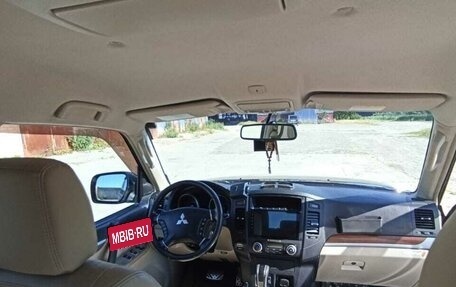 Mitsubishi Pajero IV, 2008 год, 1 800 000 рублей, 13 фотография