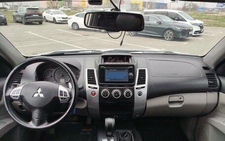 Mitsubishi Pajero Sport II рестайлинг, 2014 год, 1 950 000 рублей, 12 фотография