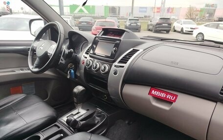 Mitsubishi Pajero Sport II рестайлинг, 2014 год, 1 950 000 рублей, 10 фотография