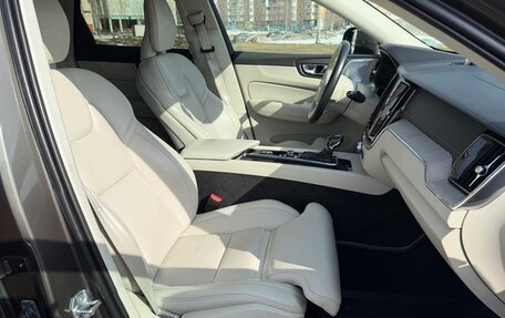 Volvo XC60 II, 2019 год, 4 000 000 рублей, 18 фотография