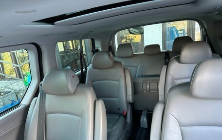 Hyundai Grand Starex Grand Starex I рестайлинг 2, 2020 год, 3 600 000 рублей, 8 фотография