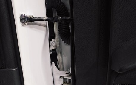 Toyota Camry, 2021 год, 3 700 000 рублей, 18 фотография