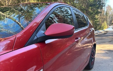 Hyundai Solaris II рестайлинг, 2012 год, 800 000 рублей, 6 фотография