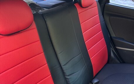 Hyundai Solaris II рестайлинг, 2012 год, 800 000 рублей, 35 фотография