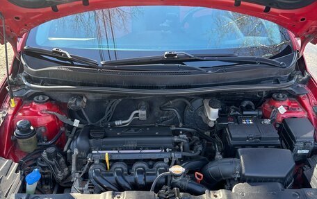 Hyundai Solaris II рестайлинг, 2012 год, 800 000 рублей, 39 фотография