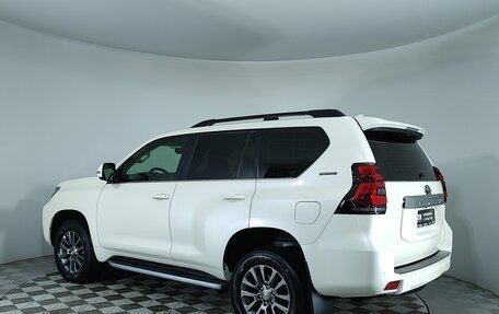 Toyota Land Cruiser Prado 150 рестайлинг 2, 2018 год, 5 299 000 рублей, 7 фотография