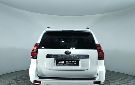 Toyota Land Cruiser Prado 150 рестайлинг 2, 2018 год, 5 299 000 рублей, 6 фотография