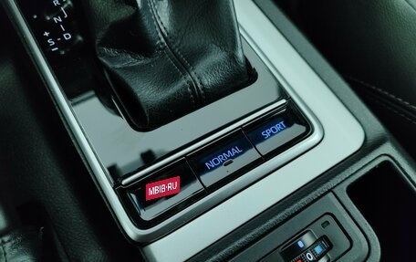 Toyota Land Cruiser Prado 150 рестайлинг 2, 2018 год, 5 299 000 рублей, 12 фотография