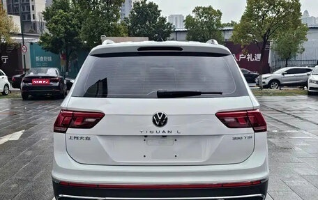 Volkswagen Tiguan II, 2023 год, 2 555 123 рублей, 5 фотография