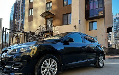 Renault Megane III, 2014 год, 925 000 рублей, 2 фотография