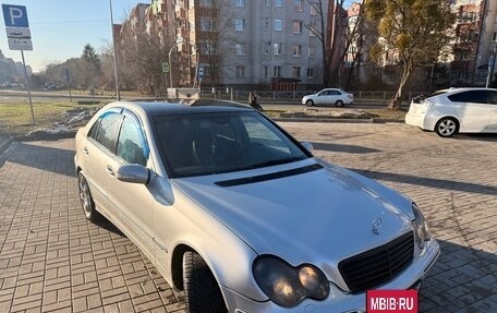 Mercedes-Benz C-Класс, 2005 год, 700 000 рублей, 3 фотография