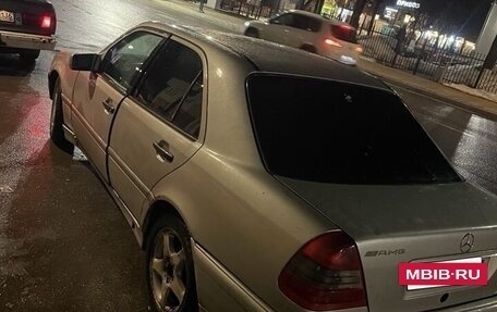 Mercedes-Benz C-Класс, 1994 год, 230 000 рублей, 4 фотография