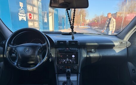 Mercedes-Benz C-Класс, 2005 год, 700 000 рублей, 9 фотография