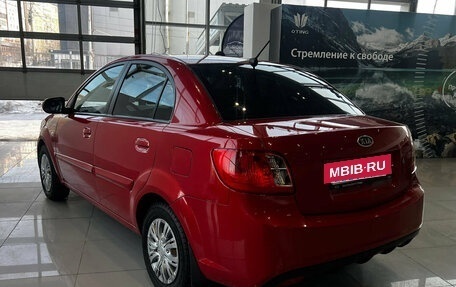KIA Rio II, 2011 год, 650 000 рублей, 3 фотография