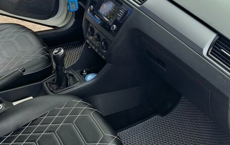 Skoda Rapid I, 2017 год, 950 000 рублей, 6 фотография