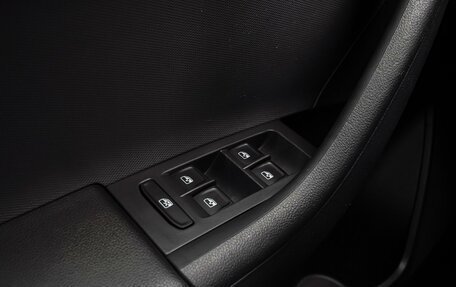 Volkswagen Polo VI (EU Market), 2021 год, 1 750 000 рублей, 19 фотография