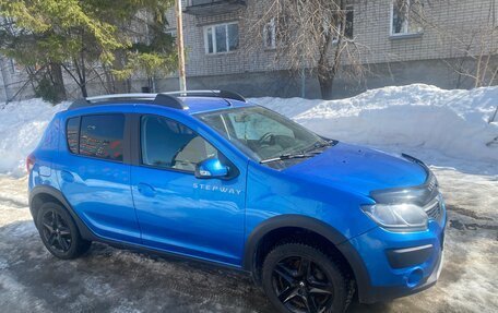 Renault Sandero II рестайлинг, 2016 год, 690 000 рублей, 1 фотография