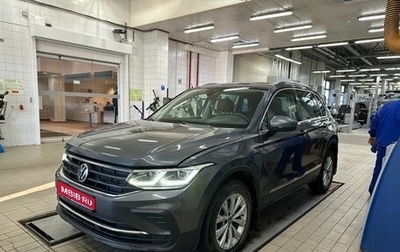 Volkswagen Tiguan II, 2021 год, 2 950 000 рублей, 1 фотография