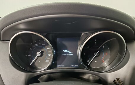Jaguar F-Pace, 2018 год, 2 349 000 рублей, 13 фотография