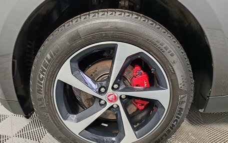 Jaguar F-Pace, 2018 год, 2 349 000 рублей, 19 фотография