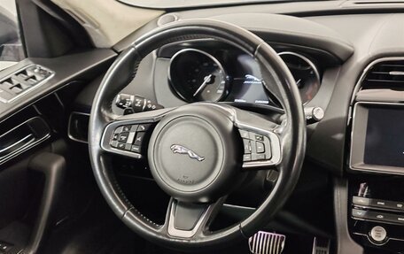 Jaguar F-Pace, 2018 год, 2 349 000 рублей, 17 фотография