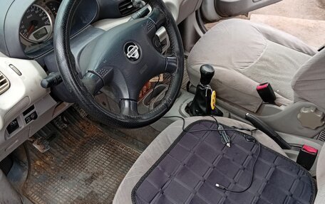 Nissan Almera Tino i, 2000 год, 130 000 рублей, 11 фотография