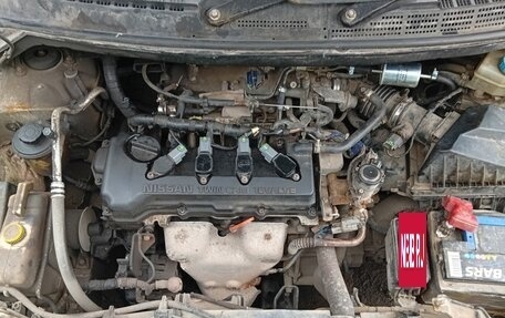 Nissan Almera Tino i, 2000 год, 130 000 рублей, 27 фотография