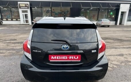 Toyota Aqua I, 2015 год, 1 170 000 рублей, 5 фотография