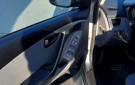 Hyundai Elantra V, 2012 год, 910 000 рублей, 14 фотография