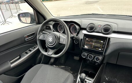 Suzuki Swift V, 2024 год, 2 297 000 рублей, 20 фотография